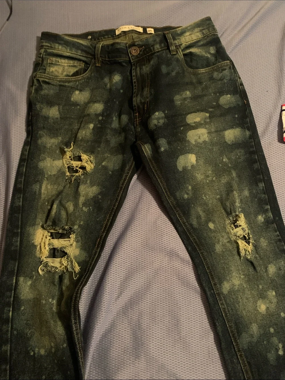 Men's Skinny Distressed Jeans in Dark Blue with Bleach Accents